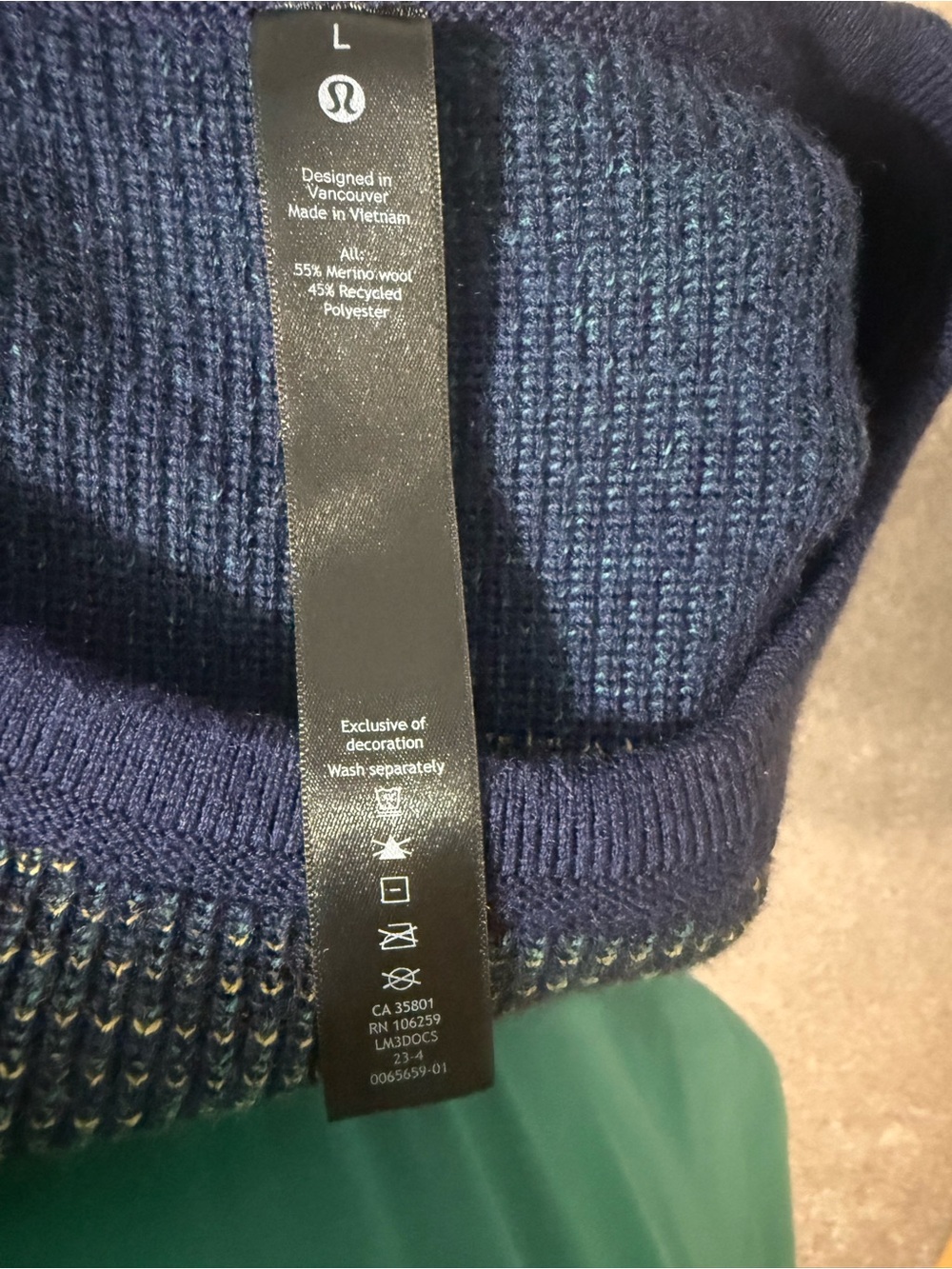 Lululemon men’s sweater - Picture 5 of 5